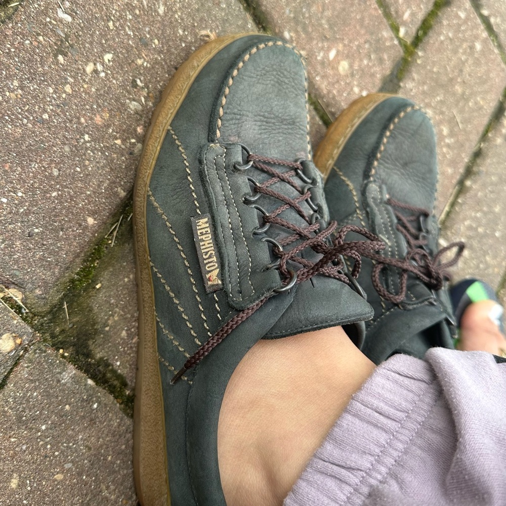 Mephisto Women's Olive Green Leather Lace-Up Casual Shoes